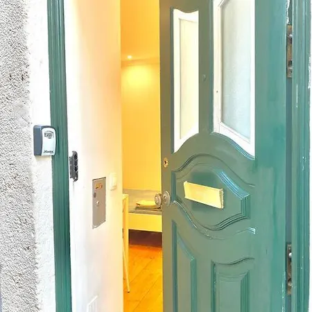 Cozy Studio In Stª Catarina Lisbon Exterior photo
